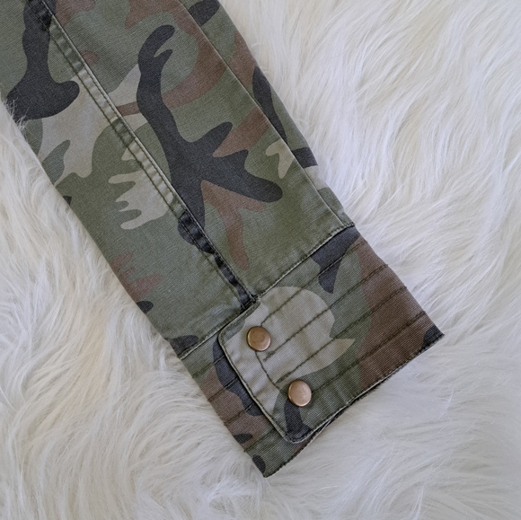 Paris Blues Camouflage Cropped Jacket - Picture 4 of 9